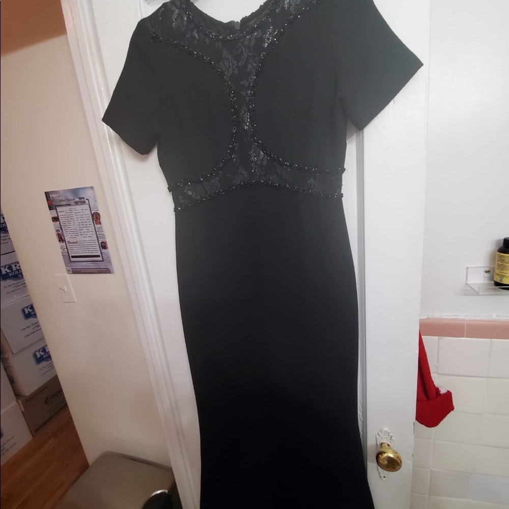 Beautiful Badgley Mischka black dress